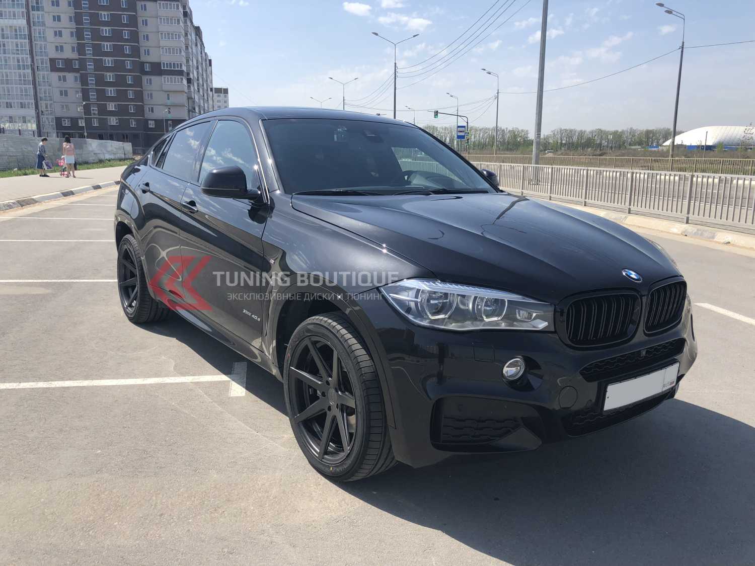 BMW X6 на 20" дисках Rohana RC7 Matte Graphite фото 1